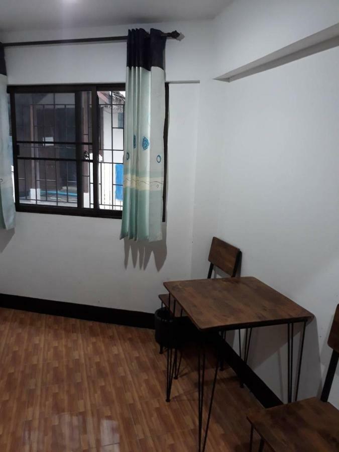 Changphuakgate Guesthouse Chiang Mai Bagian luar foto